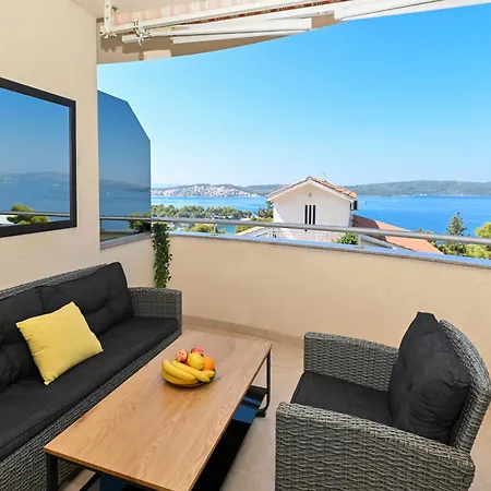 Sunny Place With Sea View *