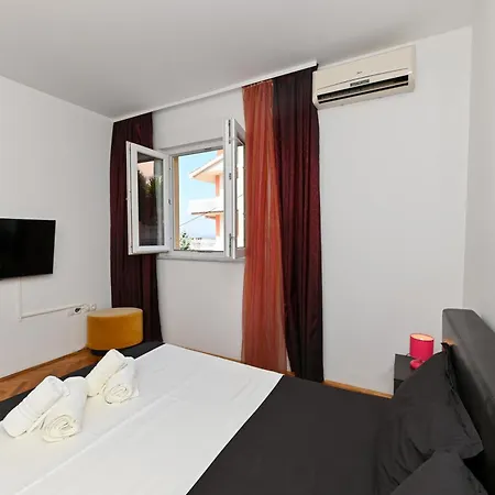 Sunny Place With Sea View Lägenhet Trogir