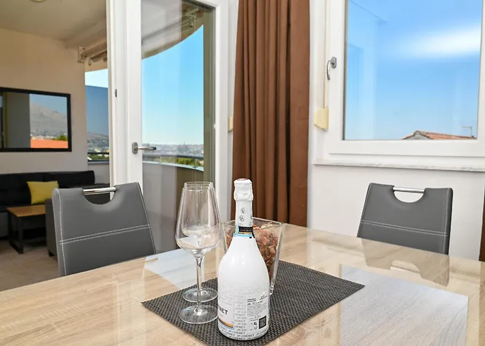 דירה Sunny Place With Sea View *