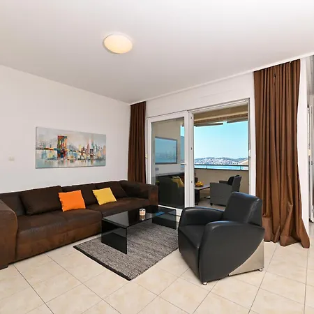 アパート Sunny Place With Sea View *