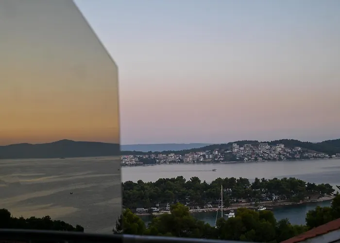 Sunny Place With Sea View *