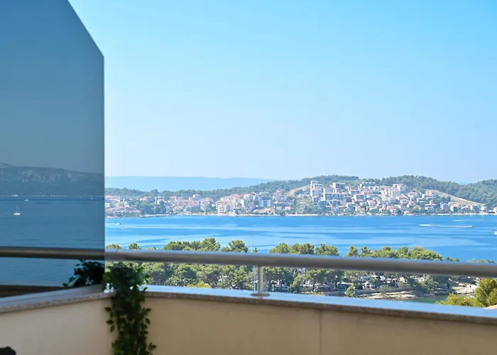 Sunny Place With Sea View Trogir