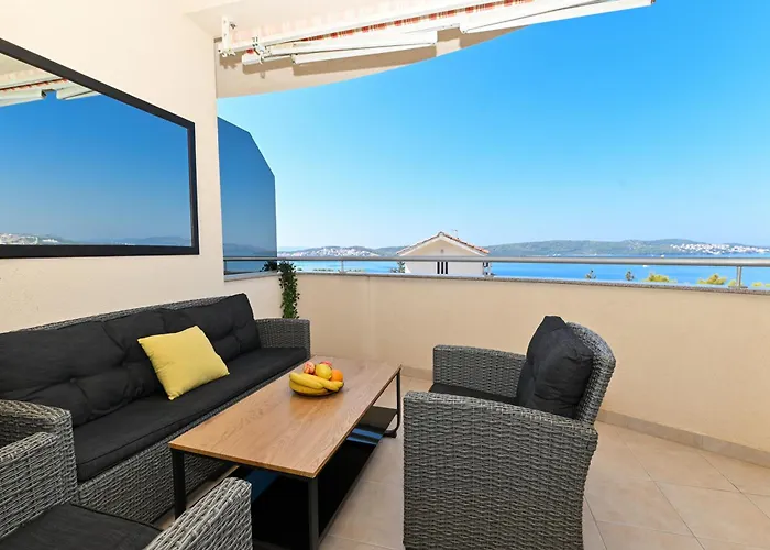 Appartement Sunny Place With Sea View Trogir