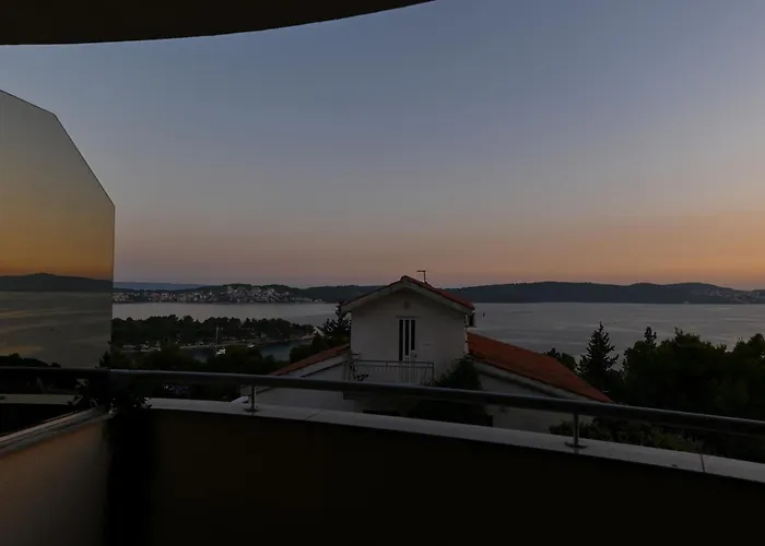 Sunny Place With Sea View Trogir